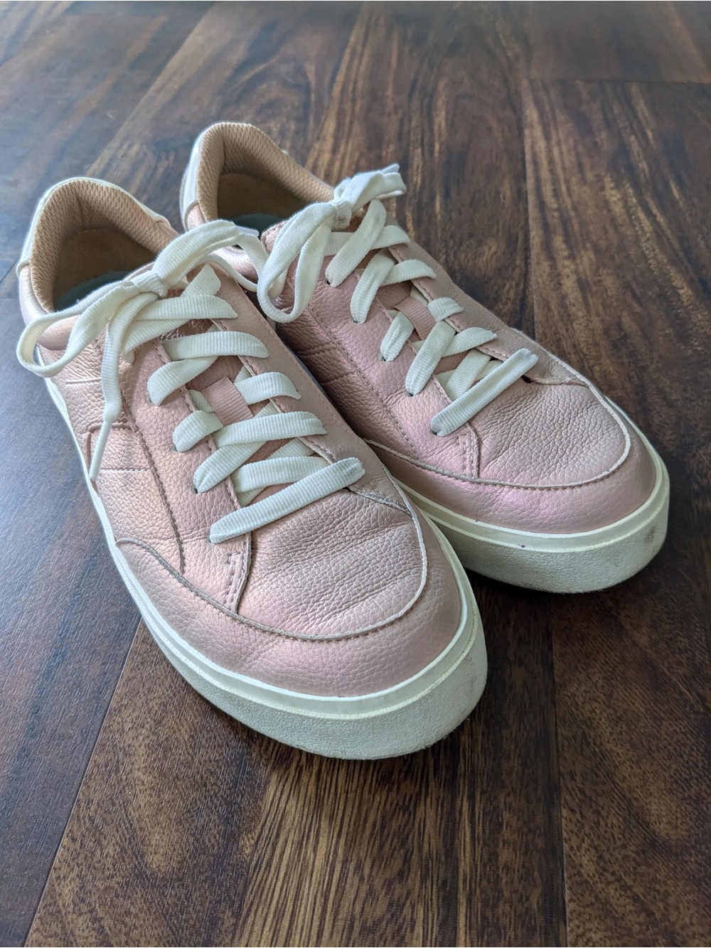 Dr. Scholl's Irridescent Pink Platform Sneakers 7.5 Lace Up